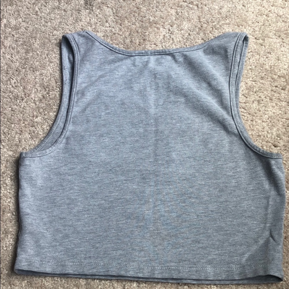 Basic Crop Top - Picture 3 of 4